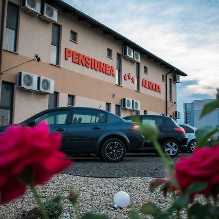 Pensiunea Almada Arad Kültér fotó